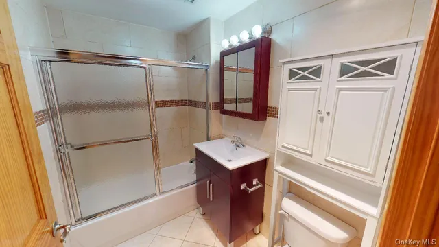 $2,995 | 84-14 143rd Street, Unit 3F | Briarwood