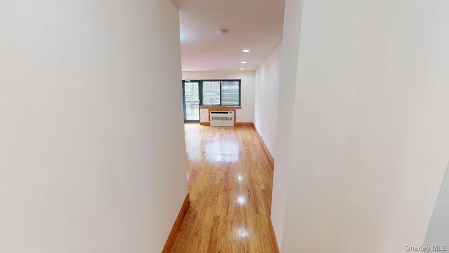 $3,095 | 84-14 143rd Street, Unit 3F | Briarwood