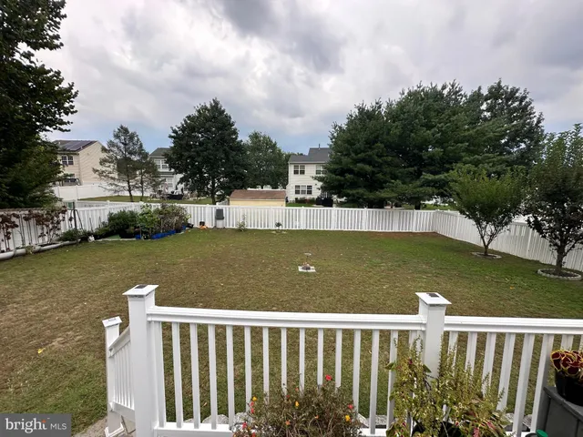 a view of swimming pool and lake view