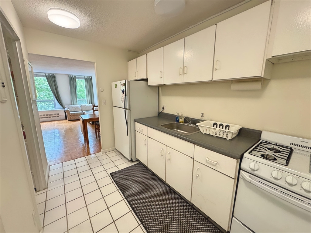 44 Washington Street, Unit 515 Brookline, MA 02445 - Photo 7 of 14