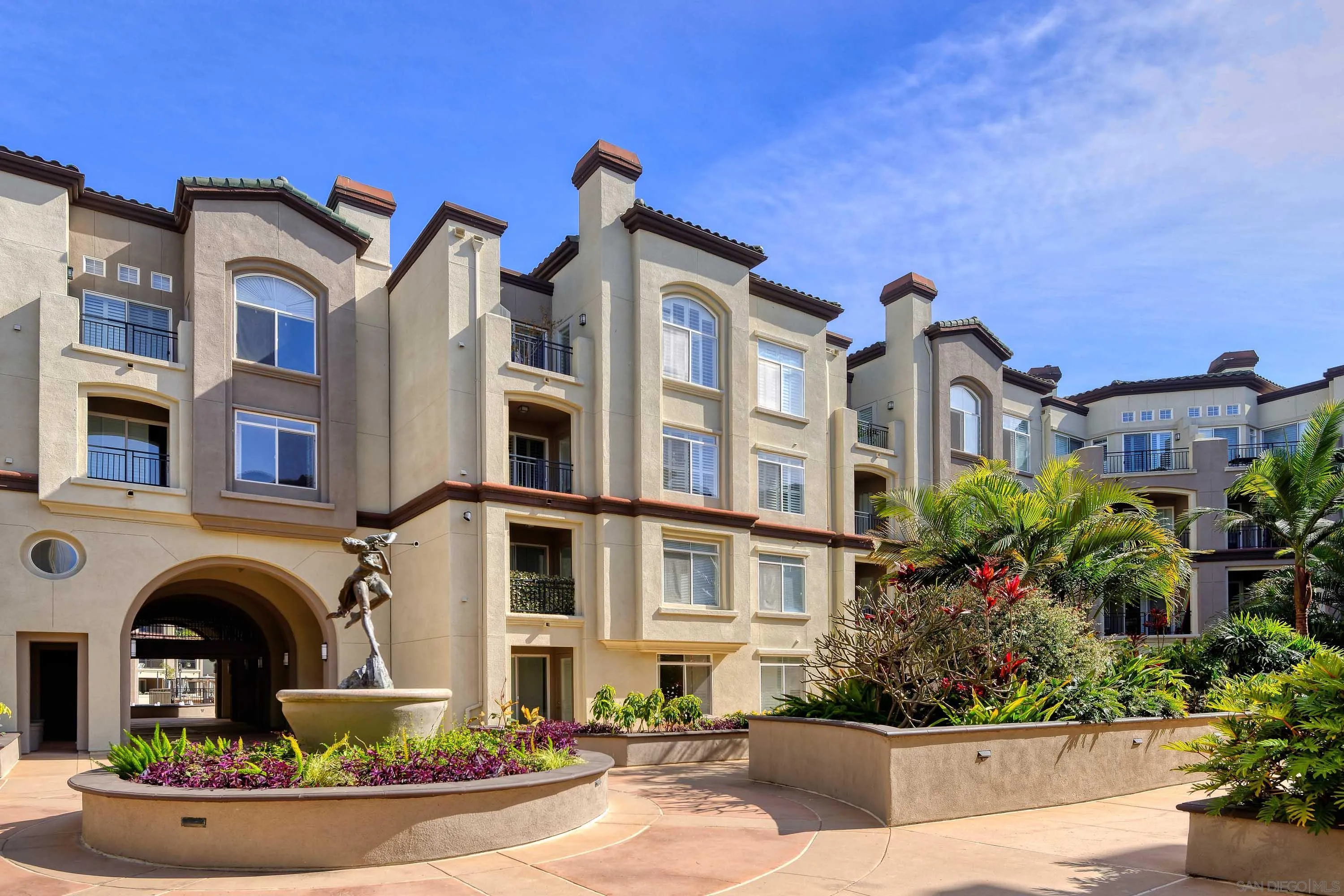 9229 Regents Road, Unit L428 La Jolla, CA 92037 - Photo 3 of 29