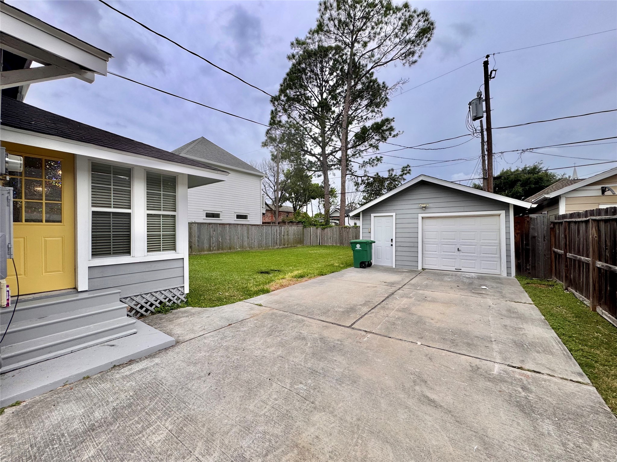 805 Tabor Street Houston, TX 77009 - Photo 23 of 27