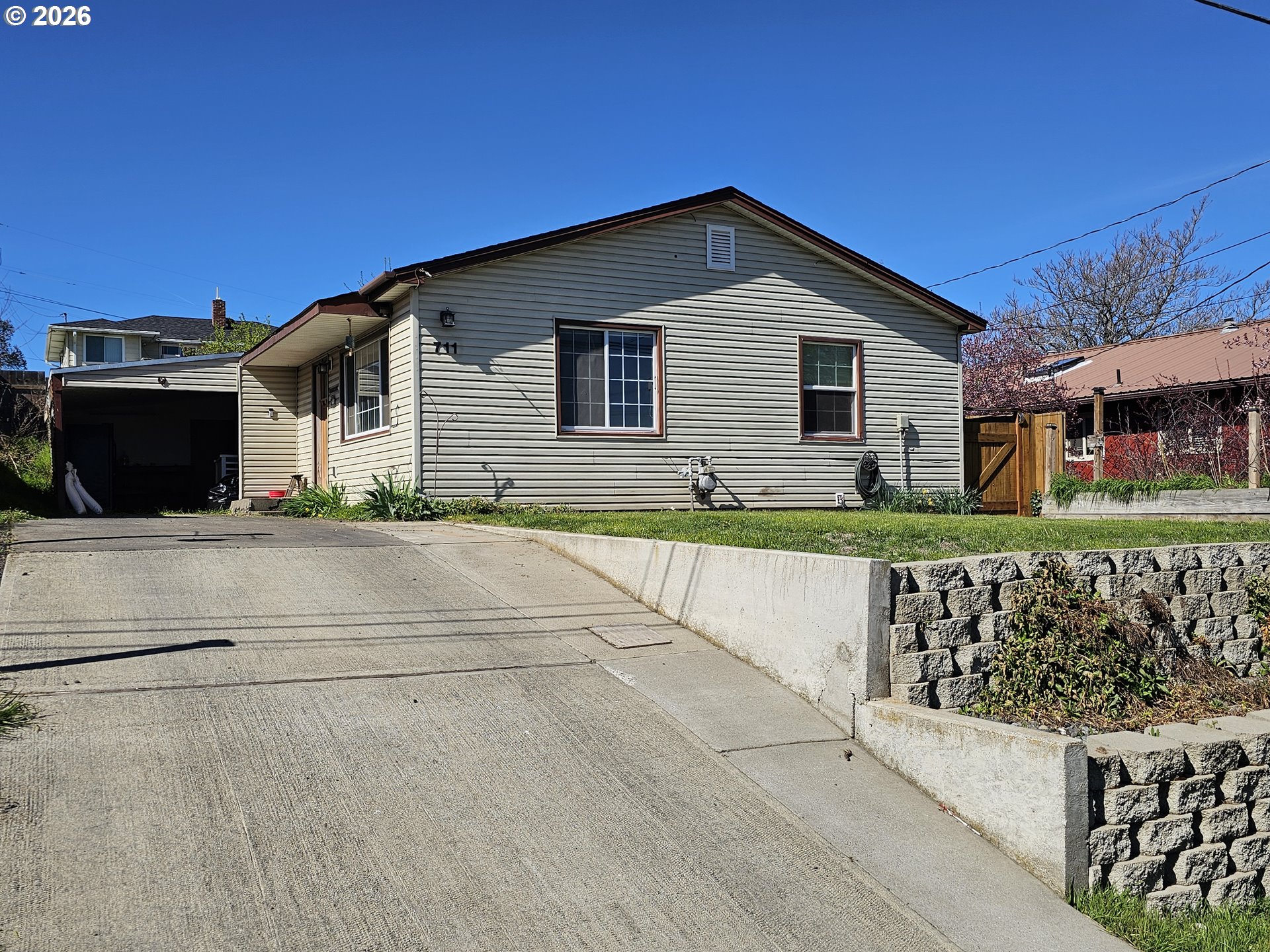 711 Southeast 8th Street Pendleton, OR 97801 - Photo 2 of 34