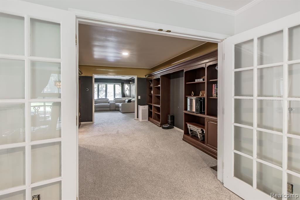 73 Nevada Avenue Rochester Hills, MI 48309 - Photo 14 of 54