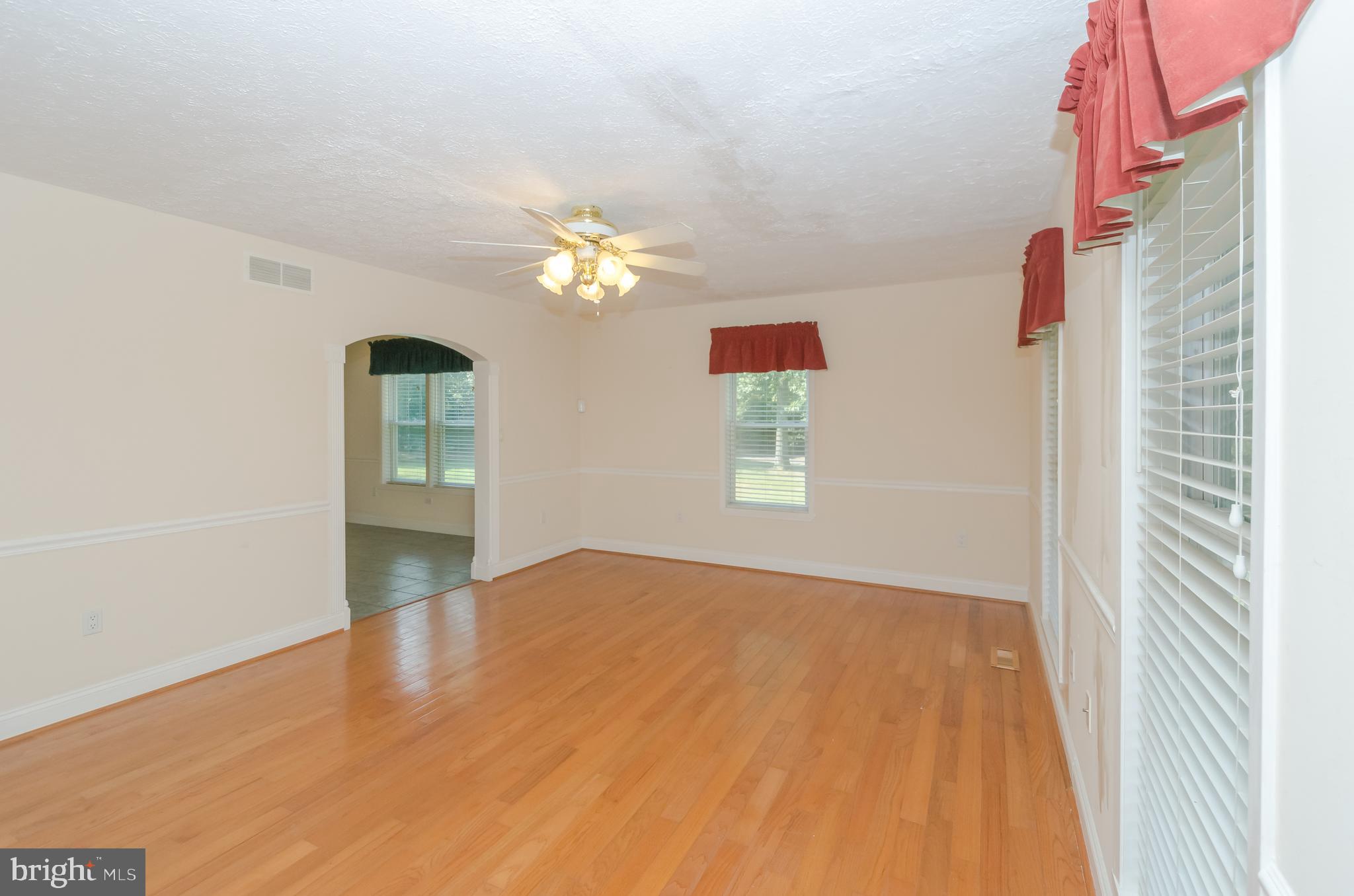 869 Swift Road Pasadena, MD 21122 - Photo 8 of 68 Living Room! Hardwood Floors!