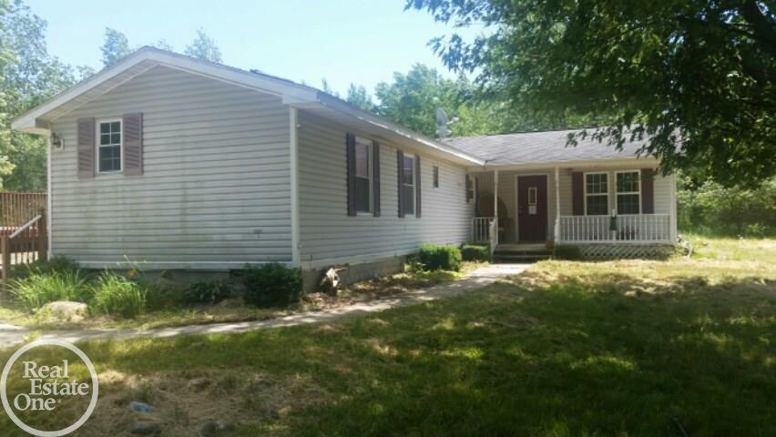 3580 Ruddock Road Avoca, MI 48006 - Photo 2 of 16 31295483-1.JPG