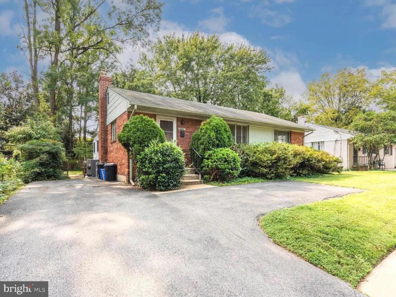 5024 River Road Bethesda, MD 20816 - Photo 1 of 37