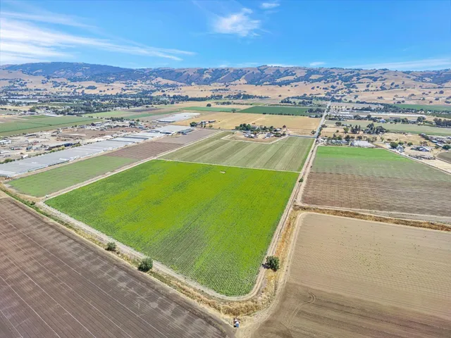 $1,959,000 | 2712 Ferguson Road, Gilroy, CA 95020