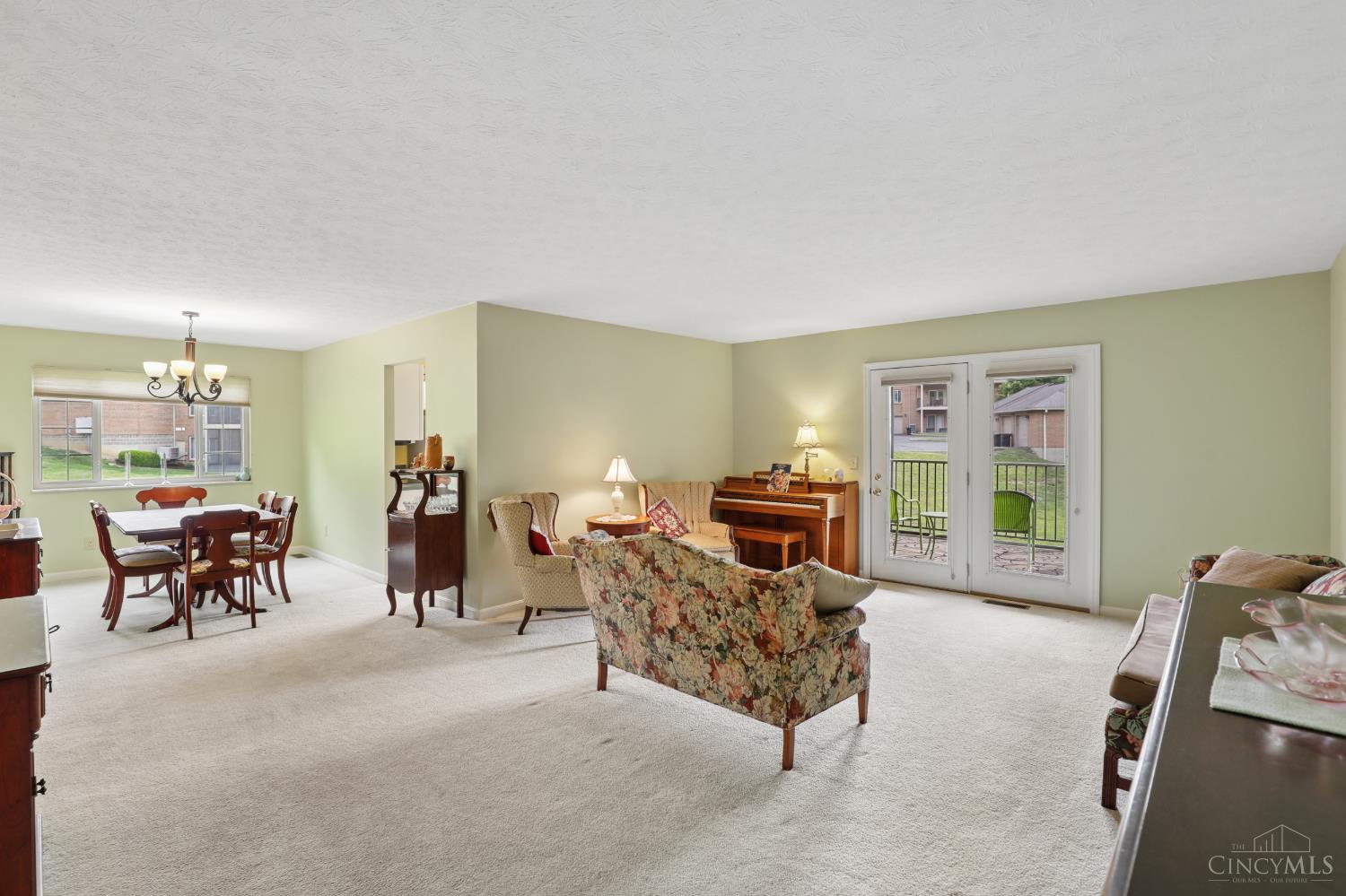 3371 Diehl Road, Unit 41 Cincinnati, OH 45211 - Photo 6 of 45 Gallery Image 6
