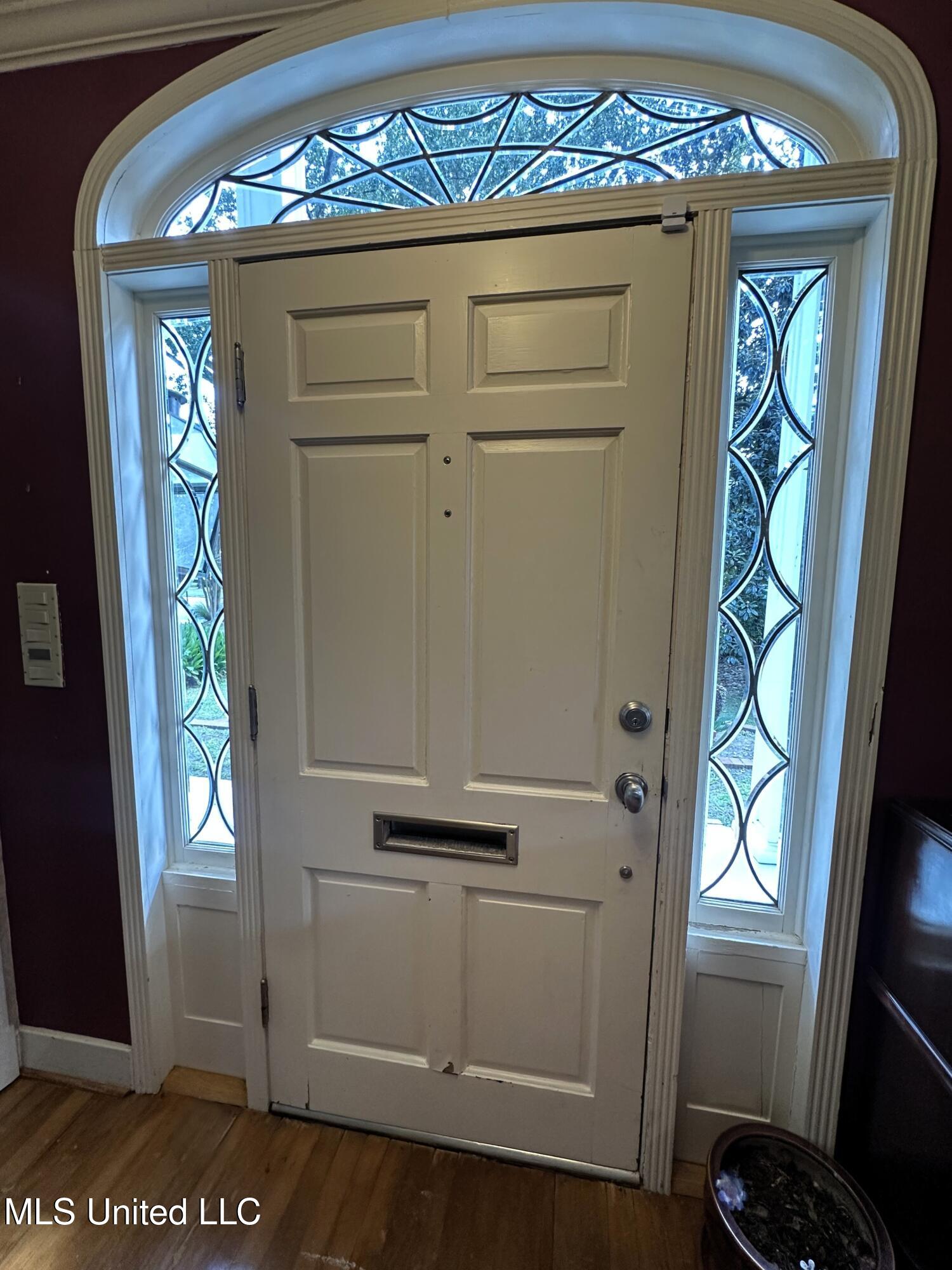 650 Meadowbrook Road Jackson, MS 39206 - Photo 4 of 18 Front Entry Door