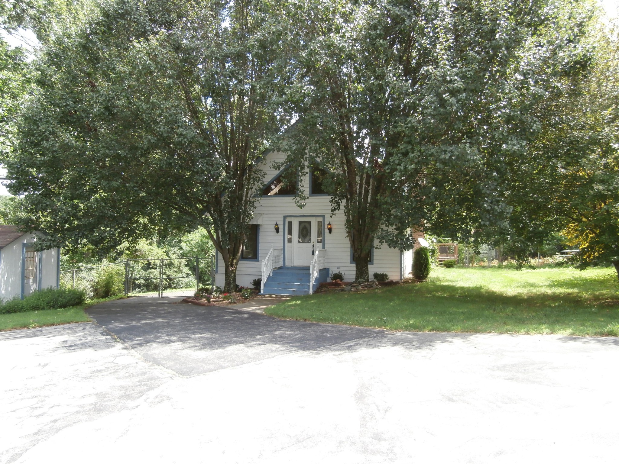 7207 Old Tuckaleechee Road Townsend, TN 37882 - Photo 6 of 25 Gallery Image 6