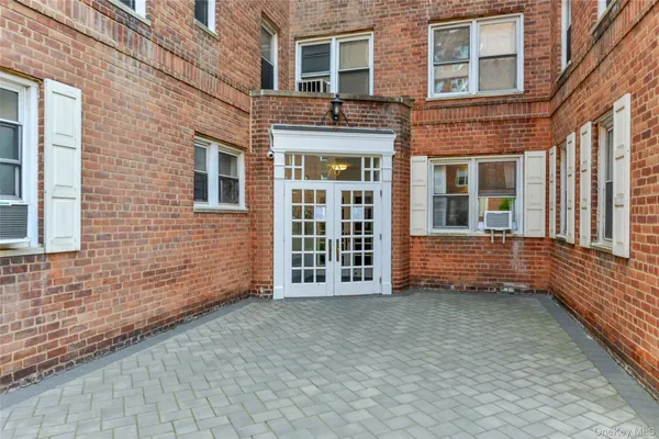 $229,000 | 70 Locust Avenue, Unit 504B, New Rochelle, NY 10801
