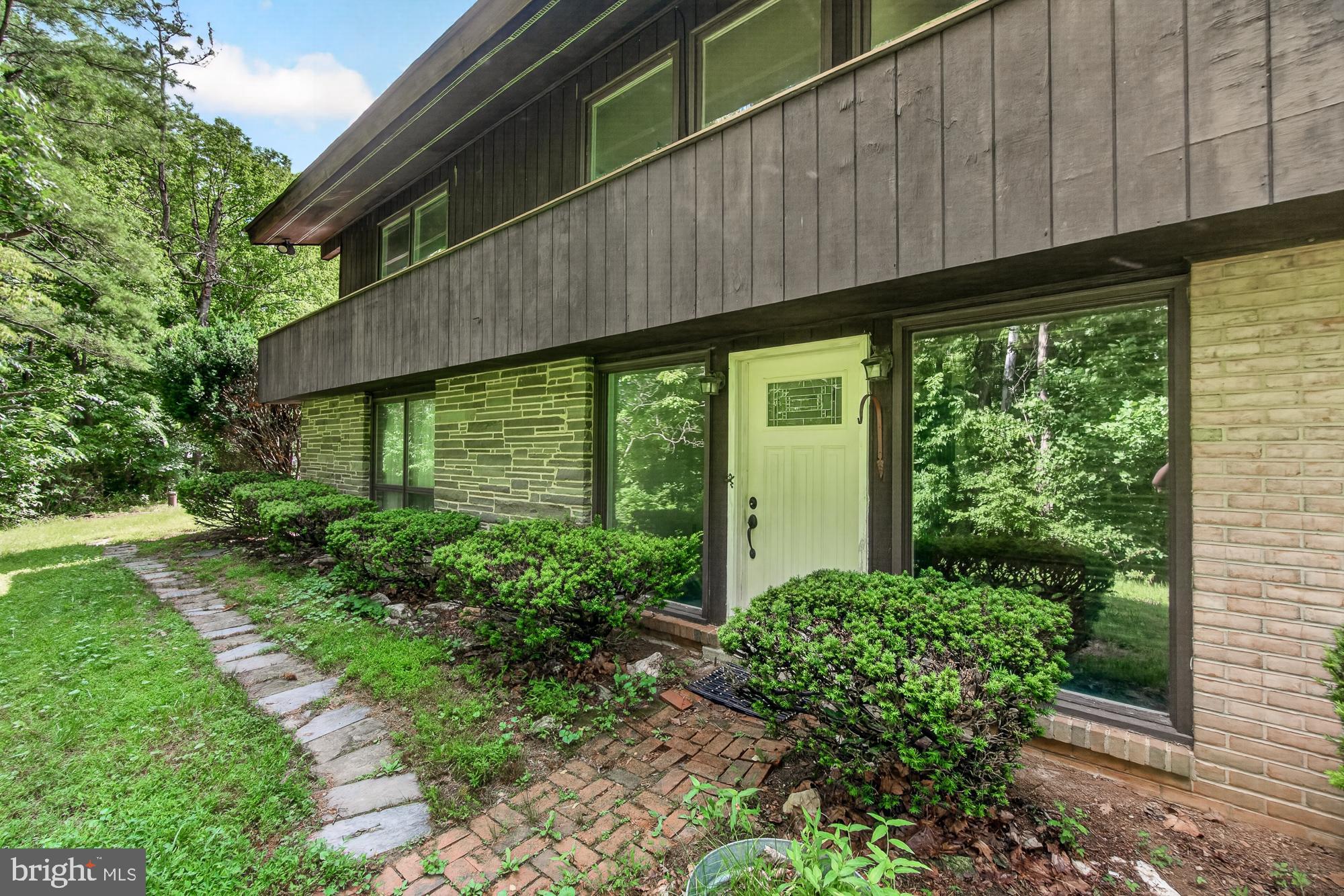 2748 Bennies Hill Road Middletown, MD 21769 - Photo 7 of 66