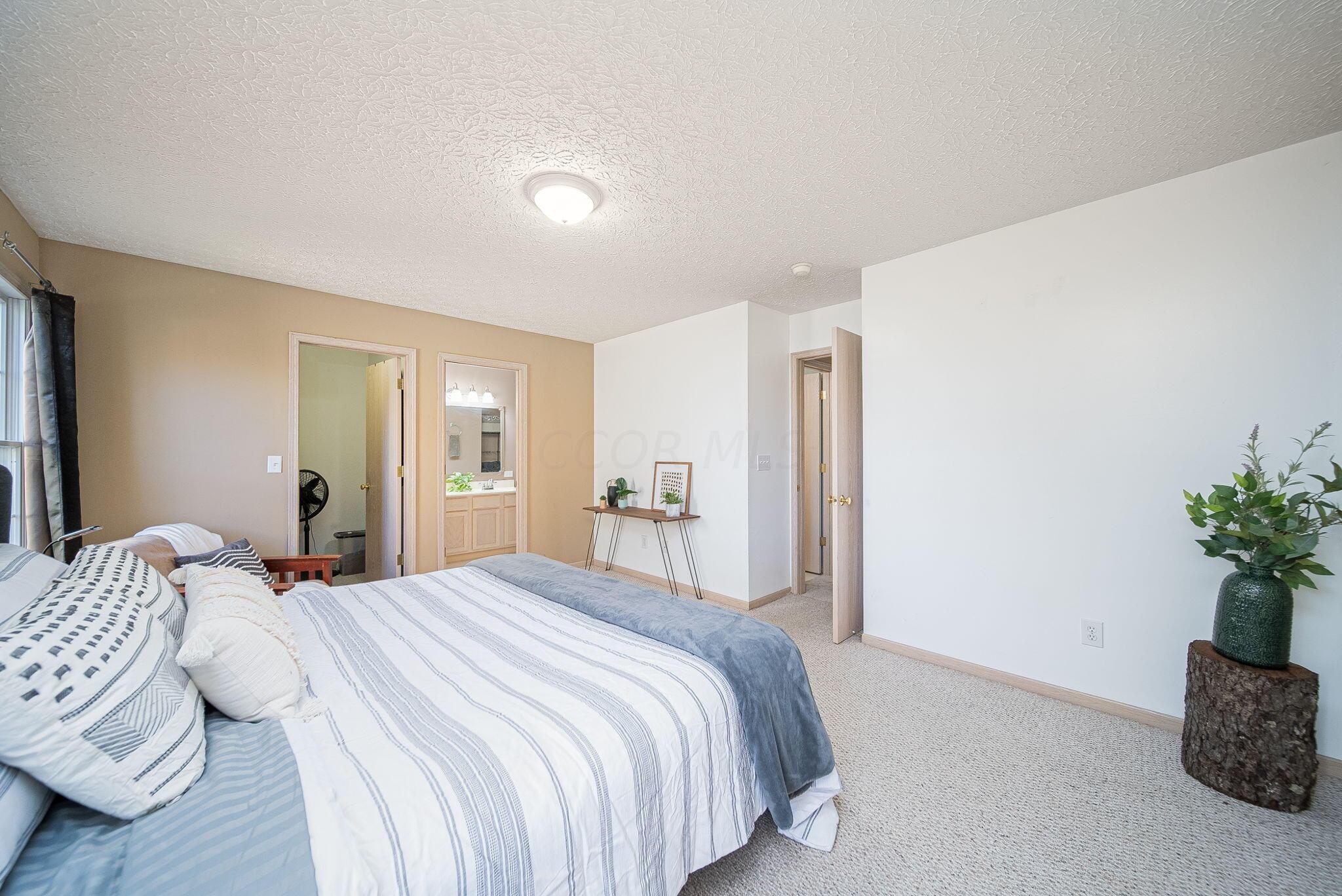 5837 Rothrock Court Galloway, OH 43119 - Photo 20 of 53 26-web-or-mls-5831 Rothrock-26