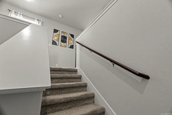 $2,300 | 2407 North Applewhite, San Antonio, TX 78224