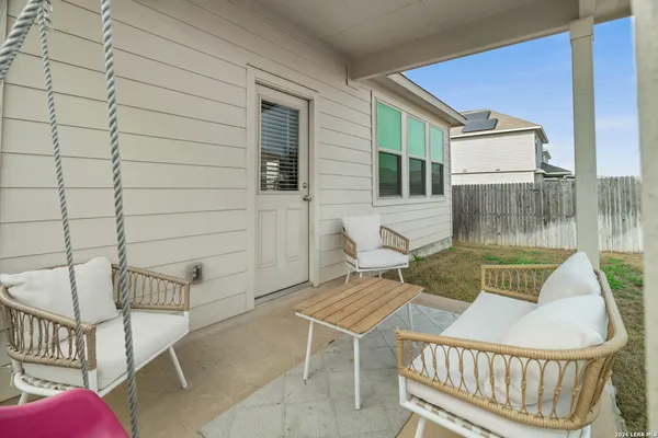 $2,300 | 2407 North Applewhite, San Antonio, TX 78224