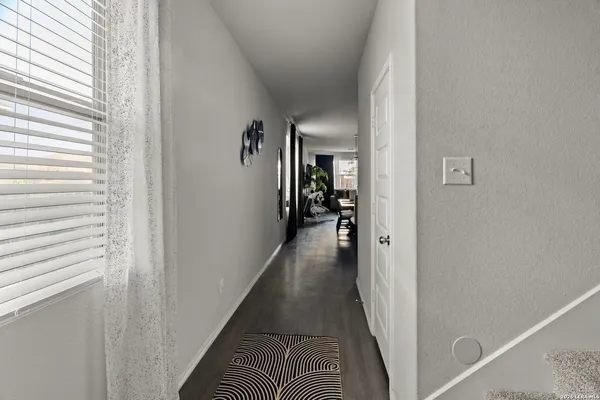 $2,300 | 2407 North Applewhite, San Antonio, TX 78224