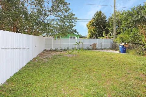 $789,999 | 70 Northeast 186th Terrace, Miami, FL 33179