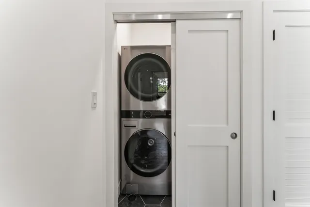 $1,199,000 | 5944 North Knox Avenue, Chicago, IL 60646