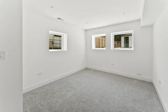 $1,199,000 | 5944 North Knox Avenue, Chicago, IL 60646