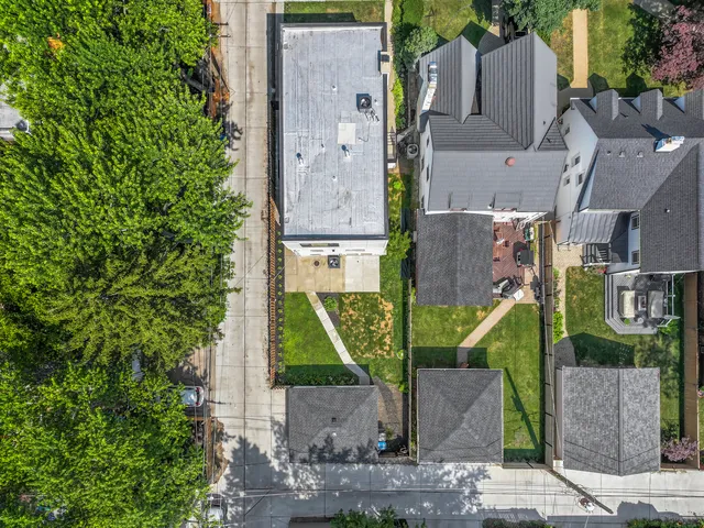 $1,199,000 | 5944 North Knox Avenue, Chicago, IL 60646