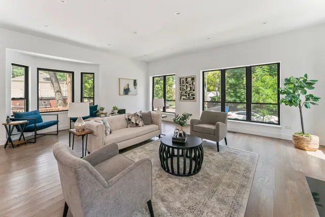 $1,199,000 | 5944 North Knox Avenue, Chicago, IL 60646