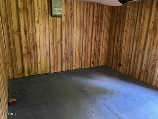 242 Rambling Lane Bluff City, TN 37618 - Photo 3 of 14 rambling int clean 2