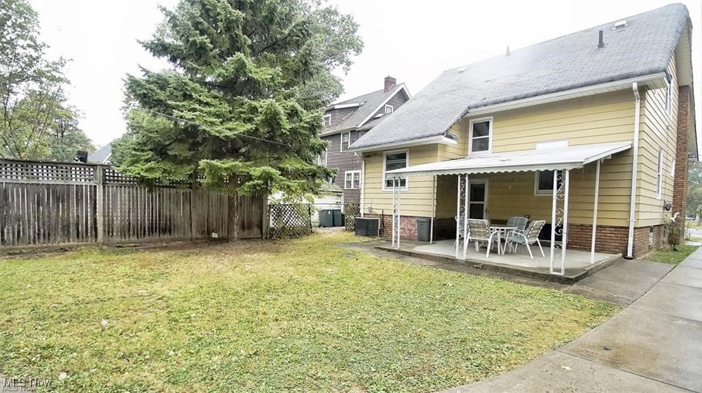 3996 Bluestone Road Cleveland Heights, OH 44121 - Photo 15 of 16 Backyard