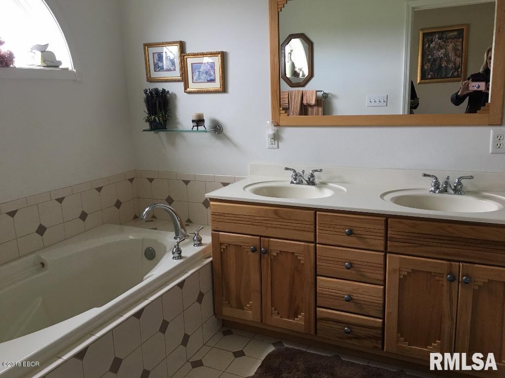 1589 West Harrison Road Murphysboro, IL 62966 - Photo 20 of 25