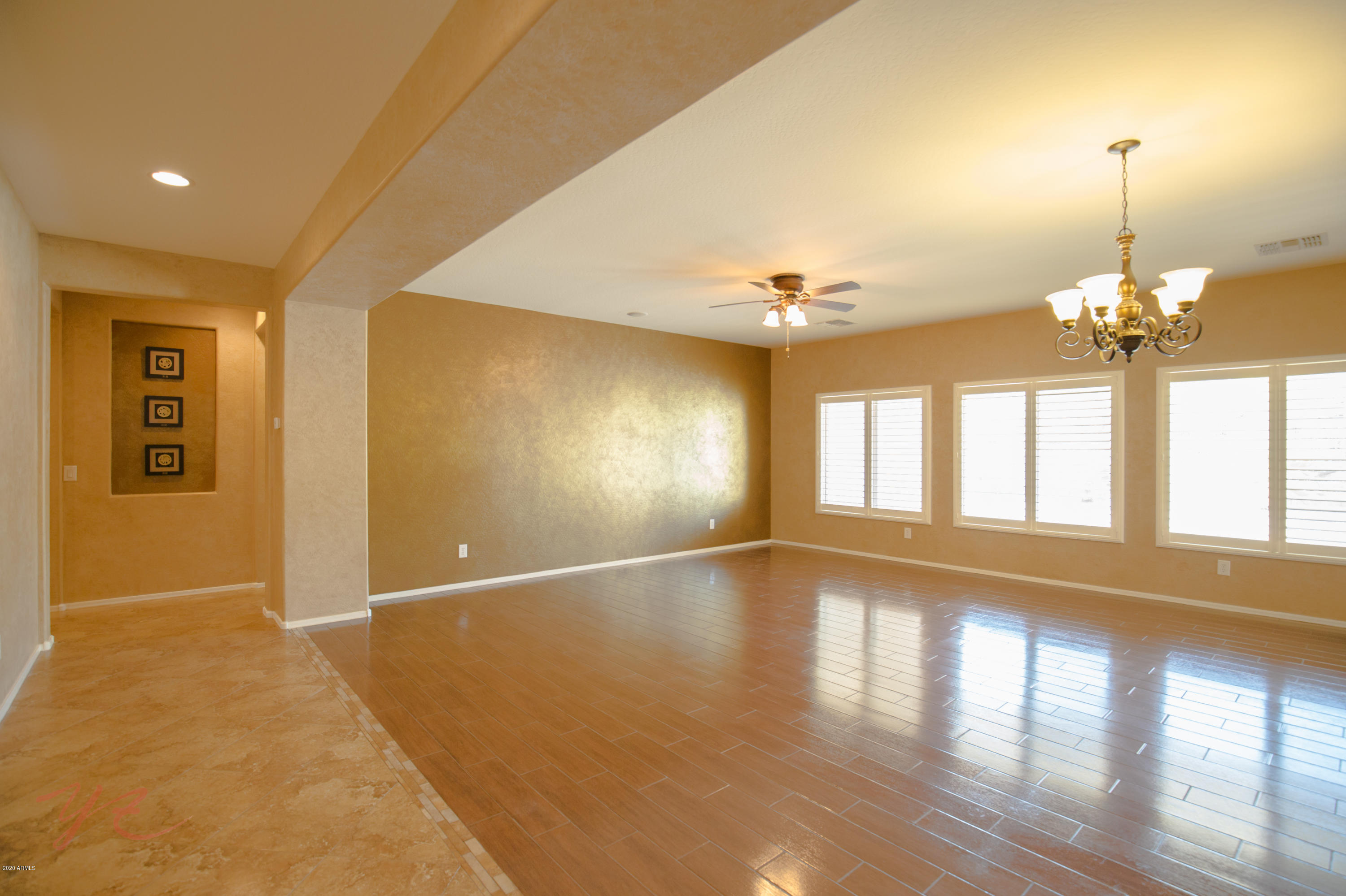 2329 West Corral Road Phoenix, AZ 85041 - Photo 6 of 41 Corral-12