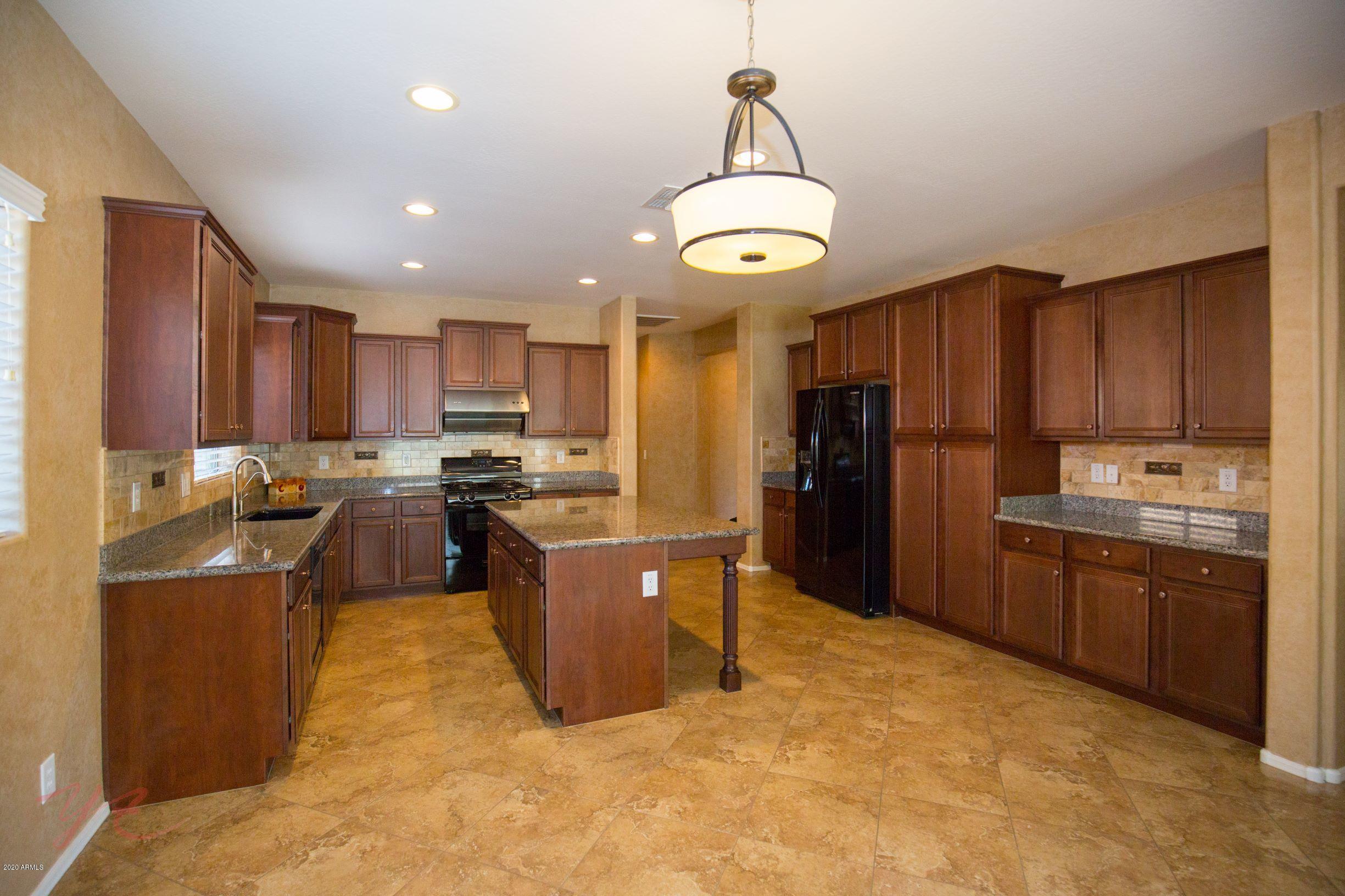 2329 West Corral Road Phoenix, AZ 85041 - Photo 7 of 41 Corral-13