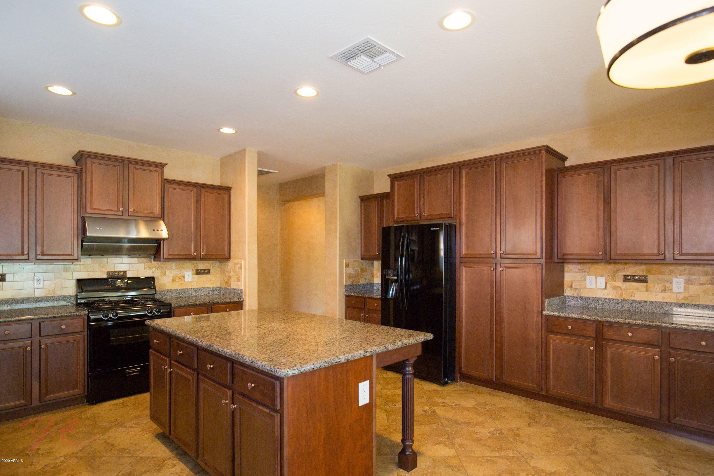 2329 West Corral Road Phoenix, AZ 85041 - Photo 8 of 41 Corral-14