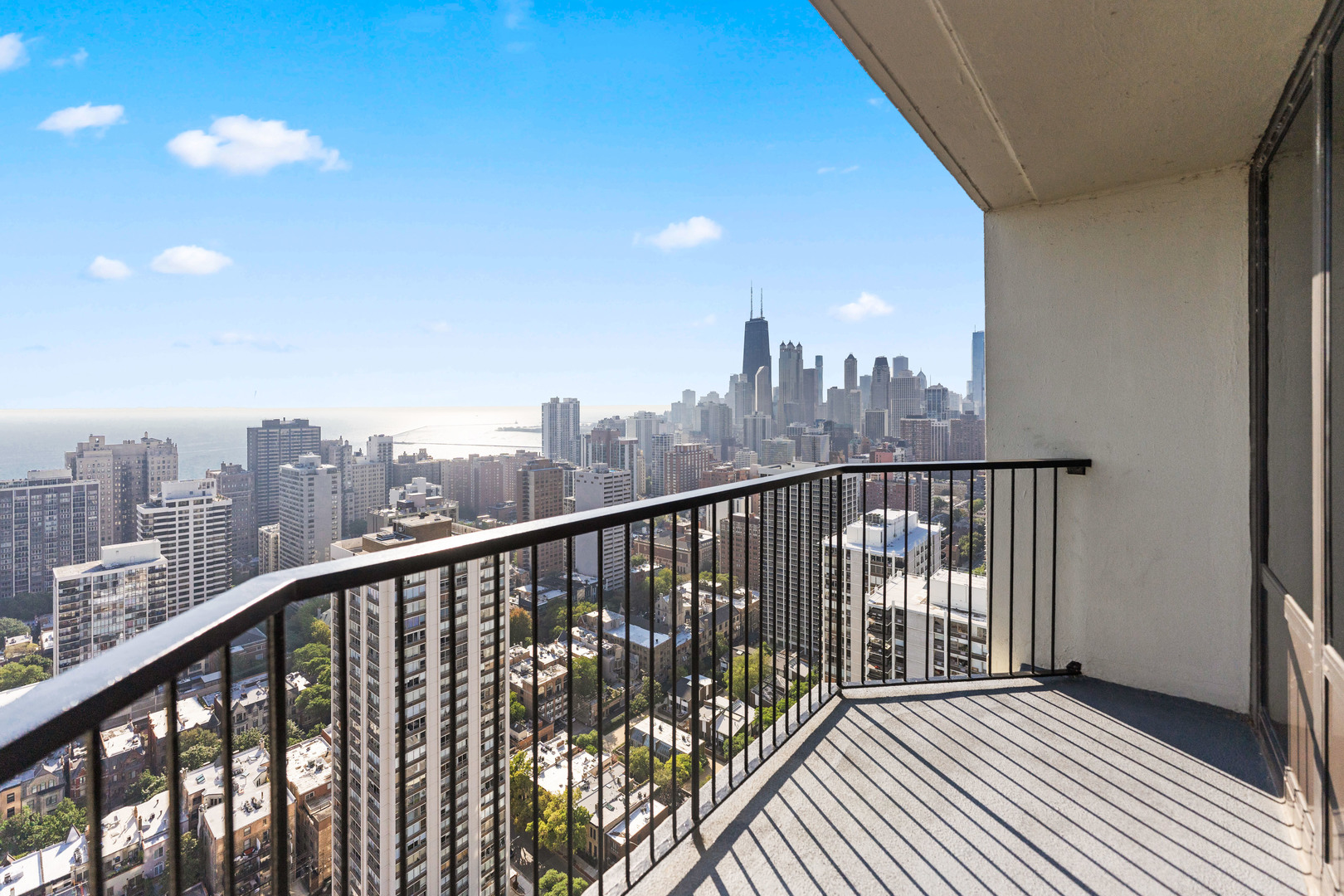 1560 North Sandburg Terrace, Unit 4302 Chicago, IL 60610 - Photo 11 of 30