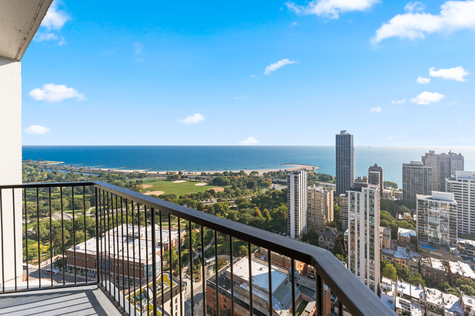 1560 North Sandburg Terrace, Unit 4302 Chicago, IL 60610 - Photo 12 of 30