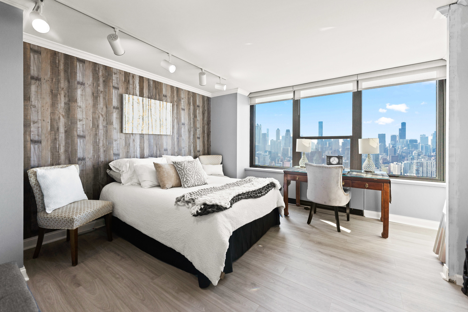 1560 North Sandburg Terrace, Unit 4302 Chicago, IL 60610 - Photo 20 of 30