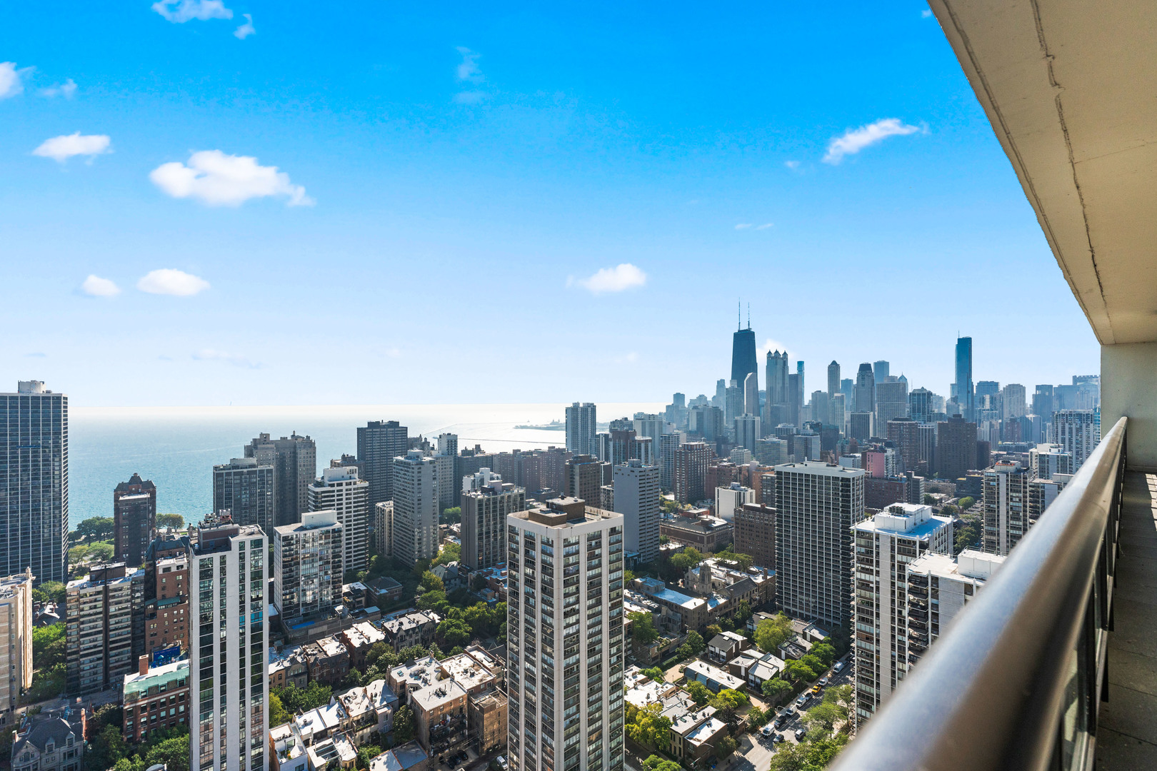 1560 North Sandburg Terrace, Unit 4302 Chicago, IL 60610 - Photo 25 of 30