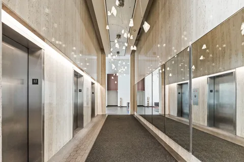 $4,800 | 1560 North Sandburg Terrace, Unit 4302, Chicago, IL 60610