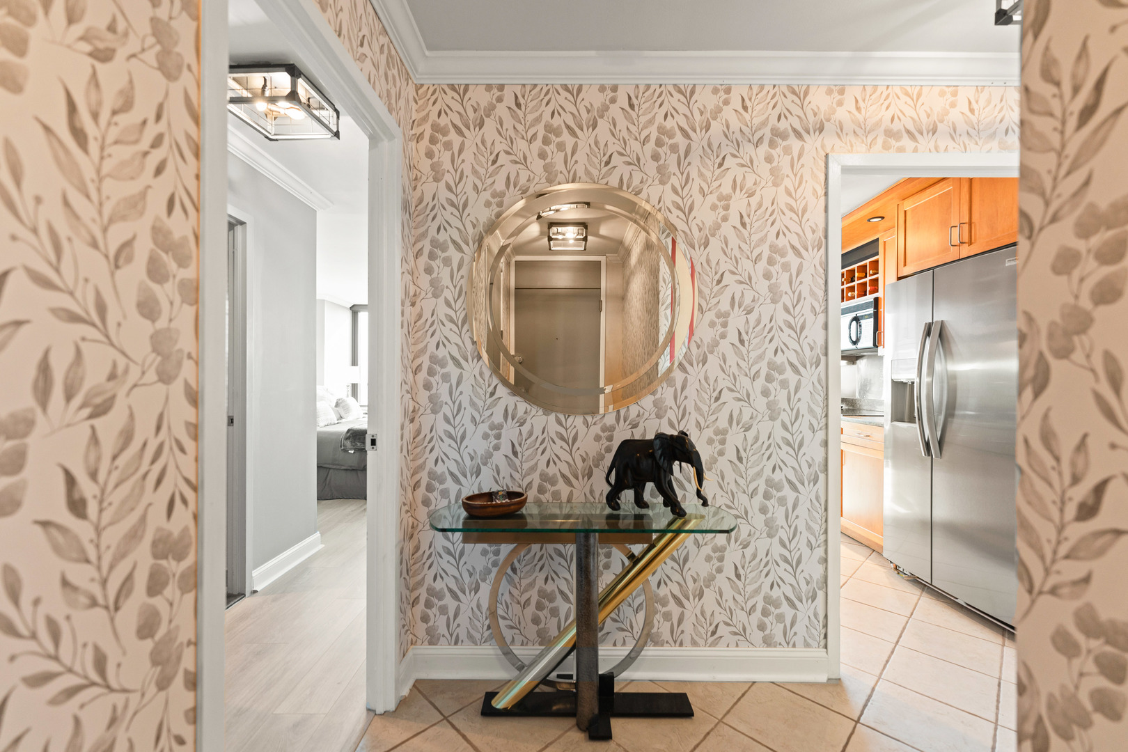 1560 North Sandburg Terrace, Unit 4302 Chicago, IL 60610 - Photo 3 of 30