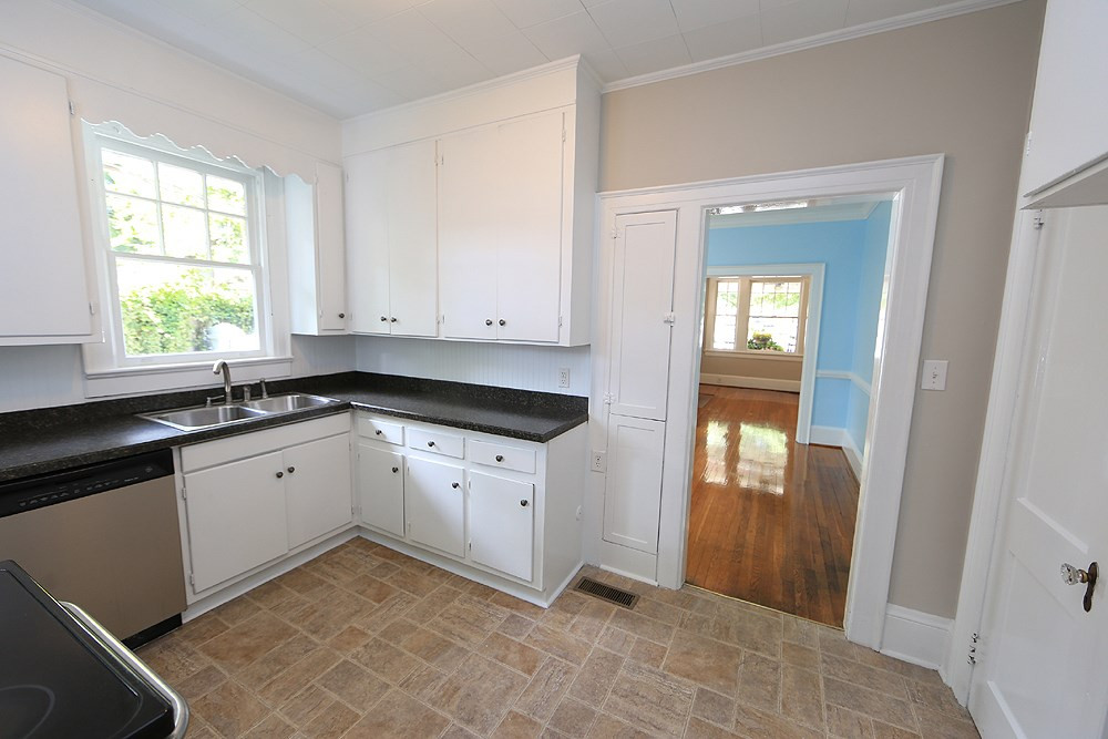 1906 Sunset Drive Raleigh, NC 27608 - Photo 9 of 21 Photo 9