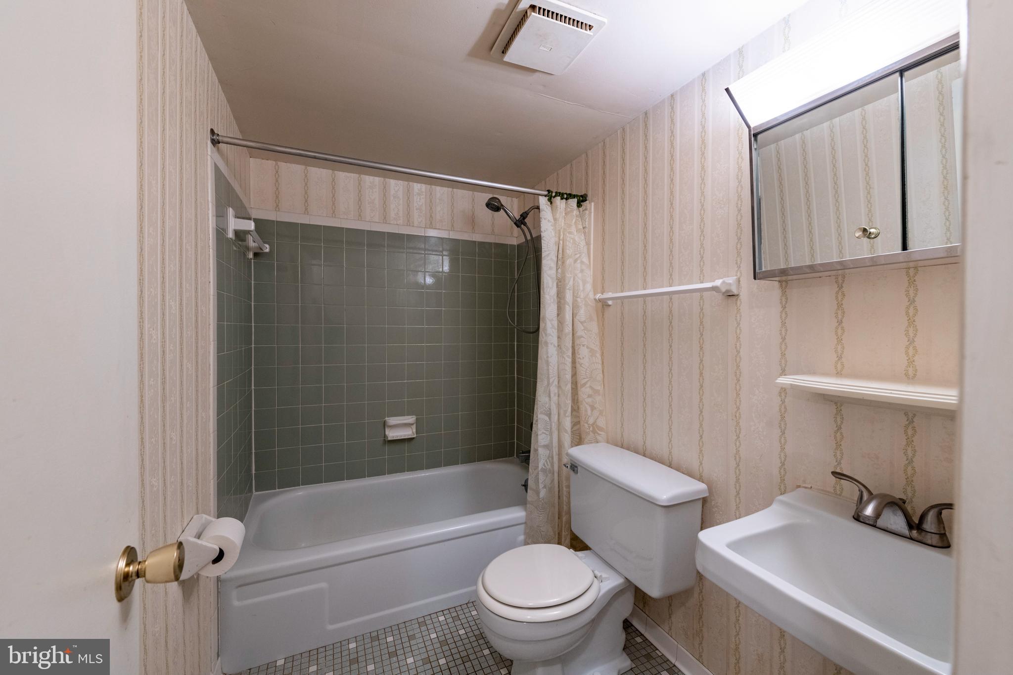 980 Grace Road Huntingtown, MD 20639 - Photo 12 of 46