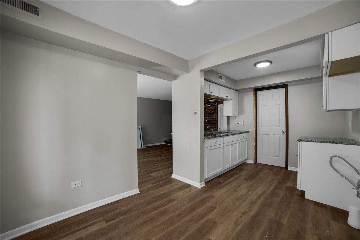 9835 South Harlem Avenue, Unit T Chicago Ridge, IL 60415 - Photo 10 of 35 Gallery Image 10