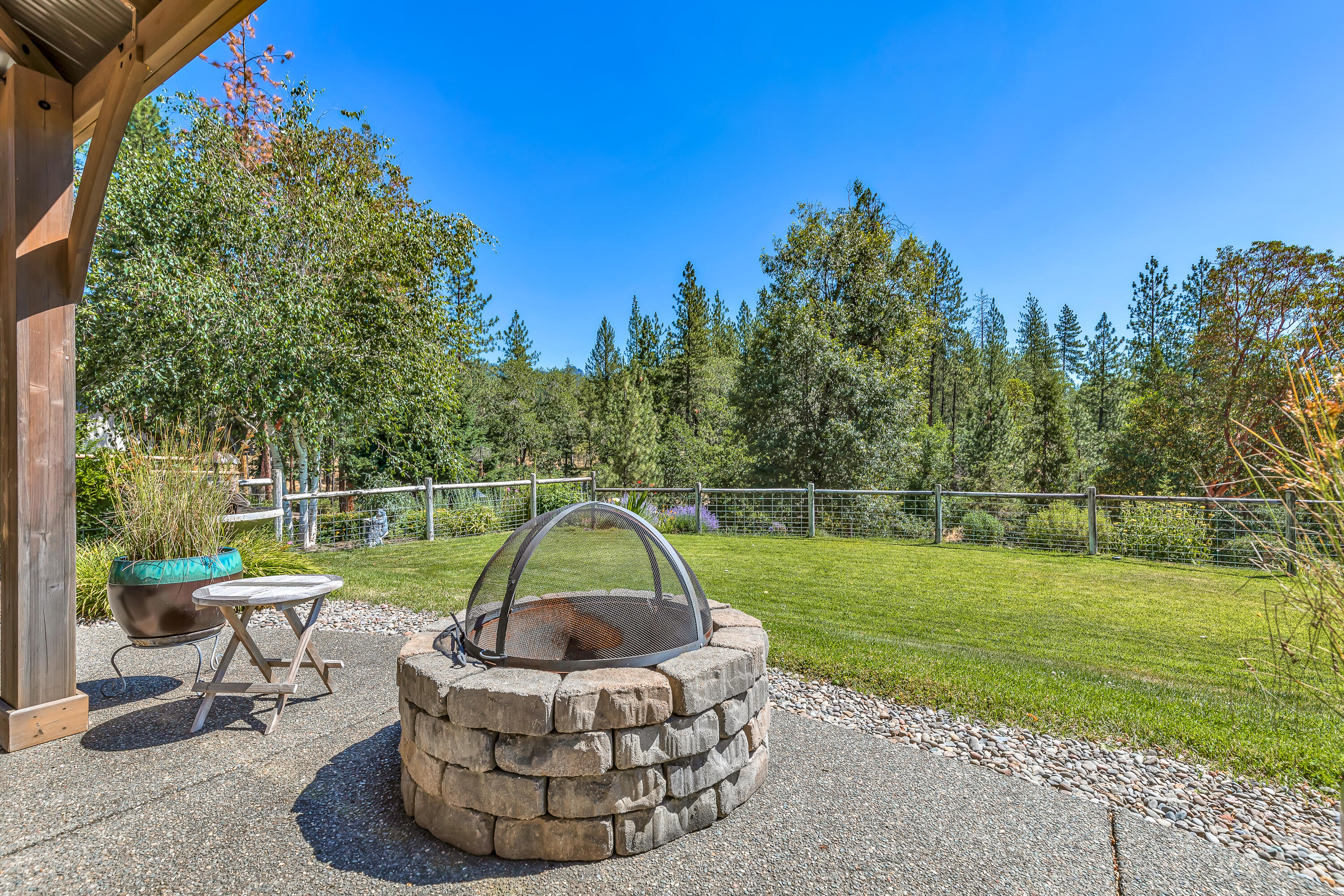 68 Busch Road Trail, OR 97541 - Photo 50 of 75 9R9A0887