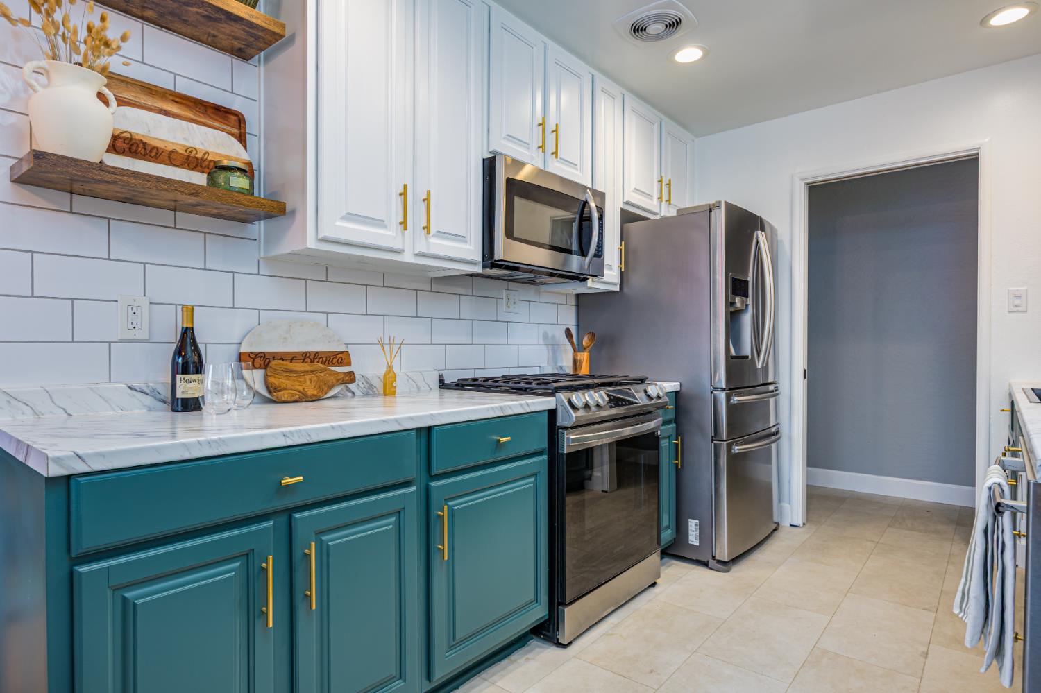 2549 Tannat Way Rancho Cordova, CA 95670 - Photo 5 of 24
