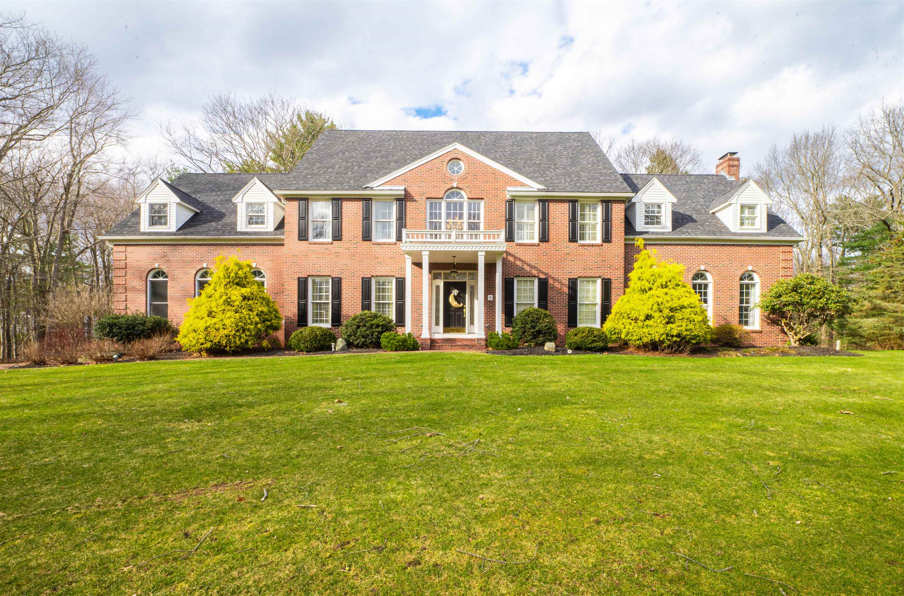 7 Hunter Drive Hampton, NH 03842 - Photo 2 of 40