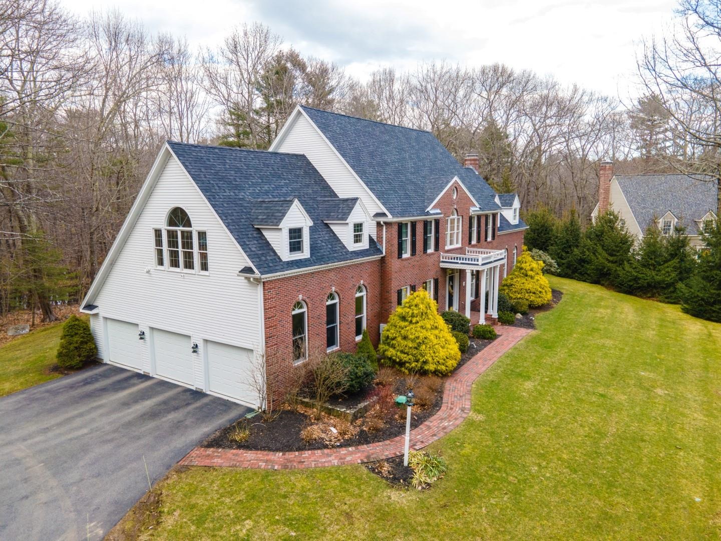 7 Hunter Drive Hampton, NH 03842 - Photo 3 of 40