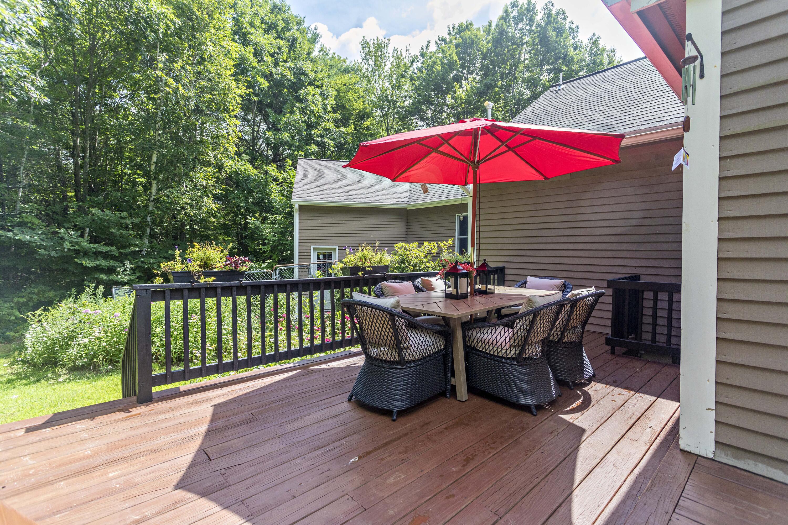 39 Dermot Road New Gloucester, ME 04260 - Photo 11 of 34 Deck