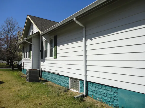 $264,900 | 200 Walmer Street, Hammonton, NJ 08037