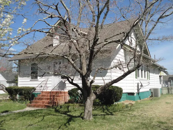 $264,900 | 200 Walmer Street, Hammonton, NJ 08037