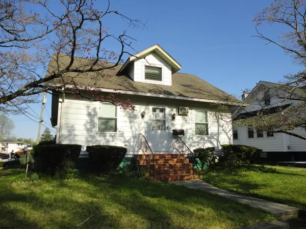 $264,900 | 200 Walmer Street, Hammonton, NJ 08037
