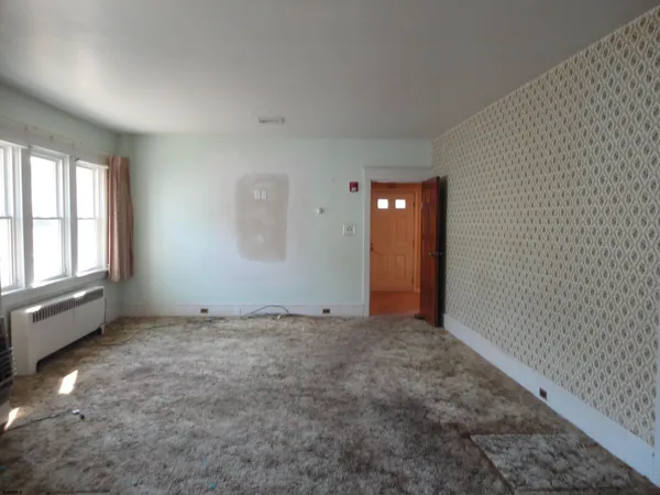 $264,900 | 200 Walmer Street, Hammonton, NJ 08037